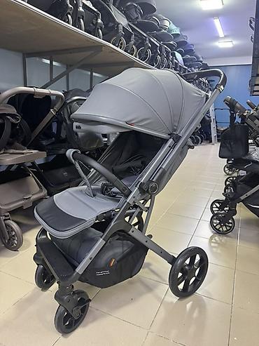 mama: Прогулочная коляска с пространственной рамой и большим капюшоном — 1