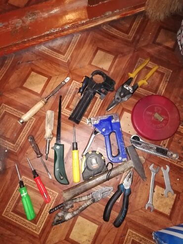 плотницкий инструмент: Инструменты