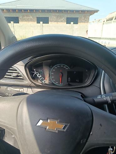 e34 4 4: Chevrolet Spark: 2017 г., Автомат, Бензин, Хэтчбэк — 6