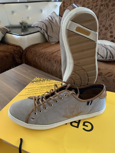 Krasofkalar və idman ayaqqabıları: GREYDER100% İçindəki altlığı dəri, bağları dəri, qırağ tikilişi dəri -da lalafo.az — 11 Krasofkalar və idman ayaqqabıları: GREYDER100% İçindəki altlığı dəri, bağları dəri, qırağ tikilişi dəri — 11