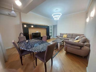 2 mertebe: İcarəyə verilir 2 otaqlı yeni tikili 70 m², 28 May m. Kateqoriya Yeni — 2