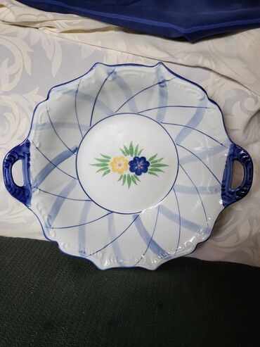 Činije: Cinija nova velika porcelanska iz 80ih. Masivna cinija,sve na njoj — 2