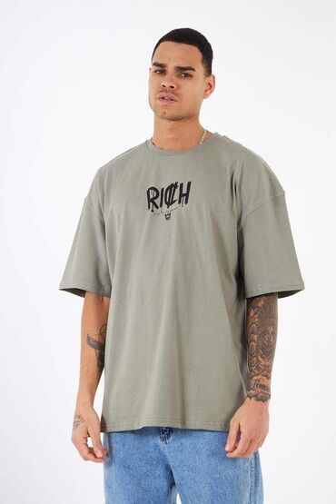 Majice: S m l xl i 2xl
2400 din — 7