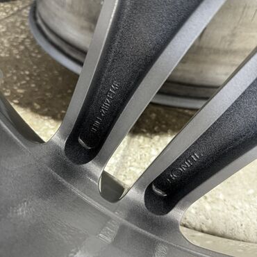 Диски: Литые Диски R 21 AMG, Комплект, отверстий - 5, Б/у — 12