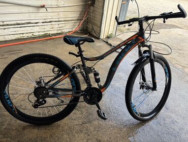 İdman velosipedləri: Ön asqılı, disk əyləcləri və möhkəm çərçivəsi olan dağ velosipedi — 12