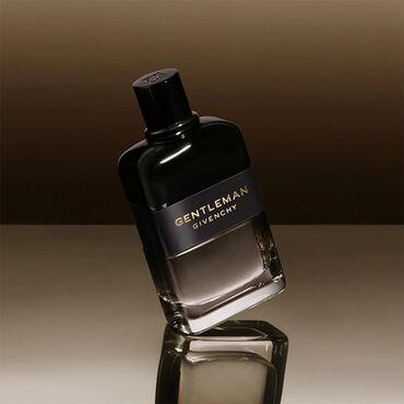 Ətriyyat: Givenchy Gentleman Boisee

Original - 100 ml