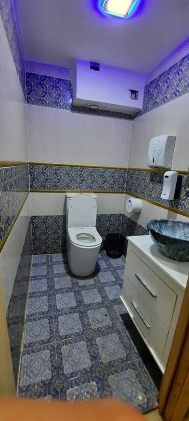 Restoran, kafelər: Nəsimi rayonu,28 may metrosunun yaxınlığında, 4 otağlı 200 kv.m sahəsi — 18