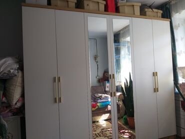 шторы для ванной комнаты: Шкаф для одежды, Б/у, Прямой