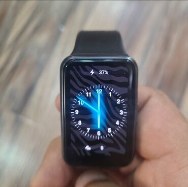 apple watxh: Умные часы Huawei с сенсорным экраном и ремешком черного цвета. На