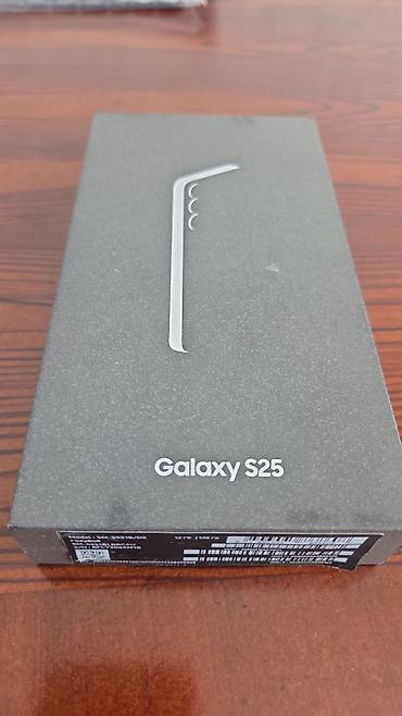 samsung freestyle: Samsung Galaxy S25, 128 GB, rəng - Gümüşü, İki sim kartlı — 1