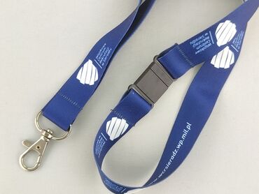 Niebieska smycz z logo i napisem. Smycz jest używana, ale w idealnym