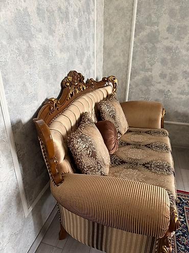 salon divan: Klassik üslubda 2 nəfərlik divan və bir ədəd kreslodan ibarət dəst — 1