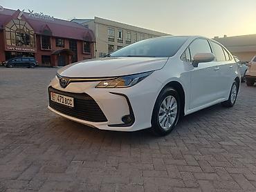 Toyota: Toyota Corolla: 2021 г., 1.8 л, Автомат, Гибрид, Седан — 4
