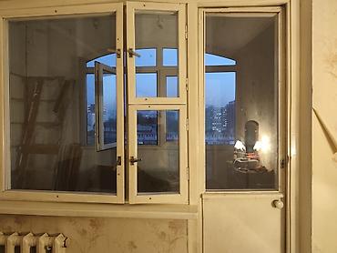 дверь балконная: Деревянный оконно-дверной блок для выхода на балкон. - Конфигурация — 2