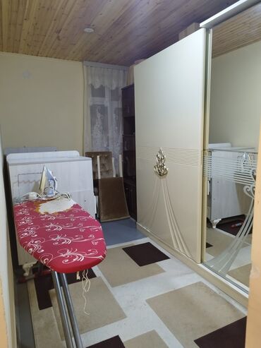 Uzunmüddətli kirayə mənzillər: Tam mebellı mənzil interyeri - Zal: Yumşaq künc divan dəsti, əlavə — 5