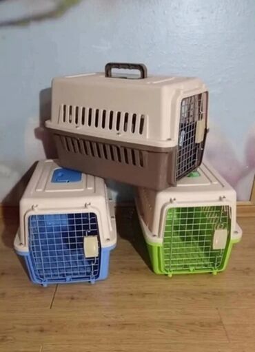 товары для собак: Пластиковые переноски боксы для транспортировки и авиаперелёта кошек