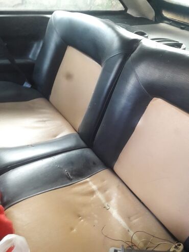 Другой транспорт: Rolls-Royce Silver Spirit: 1.5 л | 2022 г. 1234 км Хэтчбэк