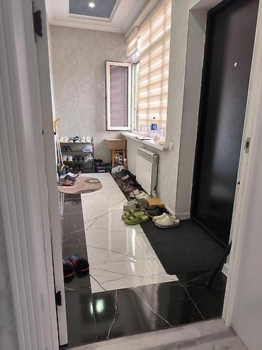 Продажа коттеджей и домов: 🏡 Продаётся просторный дом в районе Ак-Орго (Бишкек) 📍 ул. Б — 15