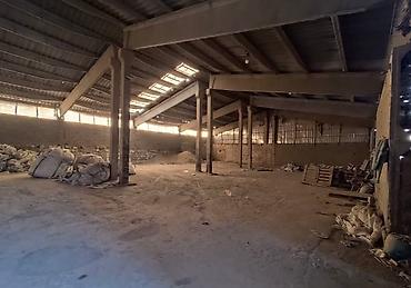 Продажа складов и мастерских: Продам территорию со складскими помещениями, на территории имеются — 11