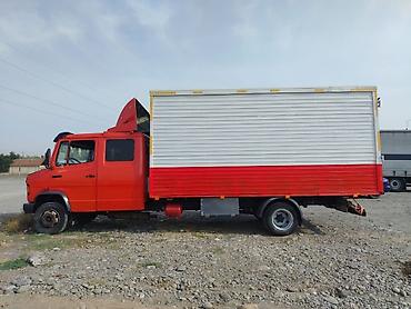man tgl: Грузовой фургон Mercedes-Benz (двухрядная кабина) - Тип — 1