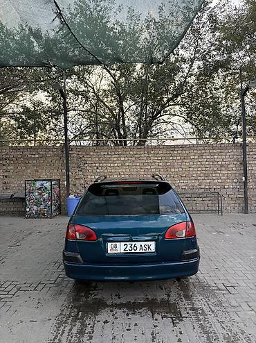 corolla 2018: Toyota Avensis: 1999 г., 1.8 л, Механика, Бензин, Универсал — 1