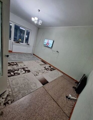 аренда квартиры в ош: 3 комнаты, 65 м², 105 серия, 4 этаж, Старый ремонт