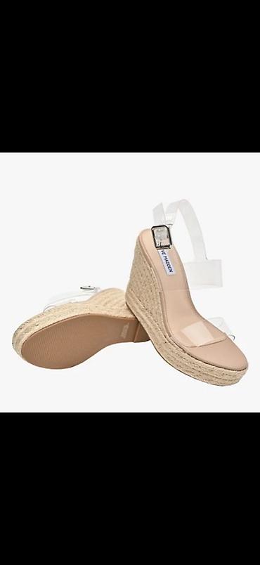 cat обувь: Босоножки на танкетке Steve Madden - Модель: на высокой плетёной — 1