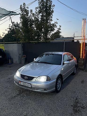 голы б4: Toyota Avensis: 2002 г., 2 л, Механика, Бензин, Седан — 10