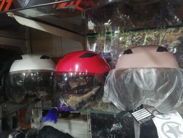 Moto dəbilqələr: Kaskalar 39an hər rəngi var Qara mat kaskalar 55azn Qara parlaq — 3