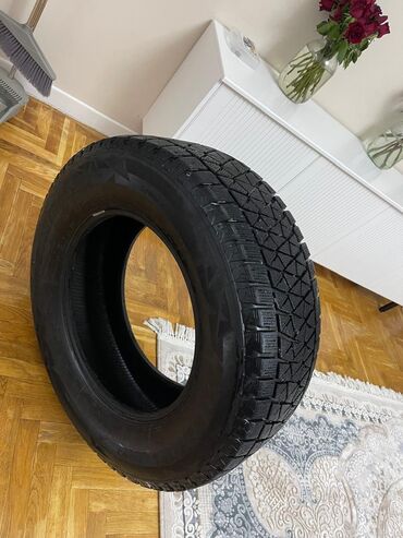 Шины: Шины 265 / 65 / R 17, Зима, Б/у, Комплект, Легковые, Япония, Bridgestone