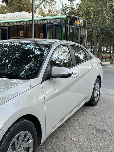 mini ev: Hyundai Elantra: 2021 г., 1.6 л, Автомат, Бензин, Седан — 4