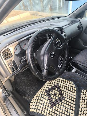 спидометр: Nissan Primera: 2001 г., 1.8 л, Механика, Универсал — 1