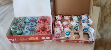 Uşaqlar üçün digər mallar: Hər növ məktəb ləvazimatları satılır — qələm, dəftər, pozan, xətkeş — 9