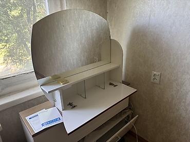 будуарный столик: Туалетный столик с зеркалом и откидной крышкой - Большое полукруглое — 2