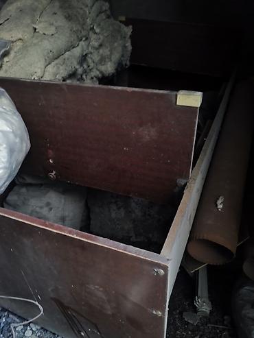 диван одиночка: Диван кровать односпальные б/у 2 шт с матрасом, по 2500с нужен ремонт — 2