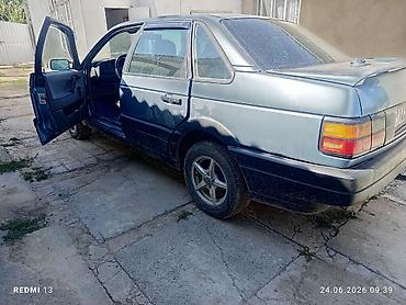 legacy bm: Volkswagen Passat: 1990 г., 1.8 л, Механика, Бензин, Седан — 4