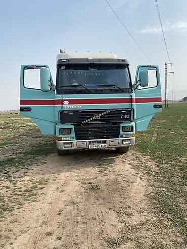 Тягачи: Тягач, Volvo, 2000 г., Самосвал — 1