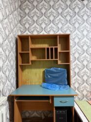 кухонный шкаф буу: Продаю комплект 
Компьютерный столик и Шкаф
Цена: 13000сом