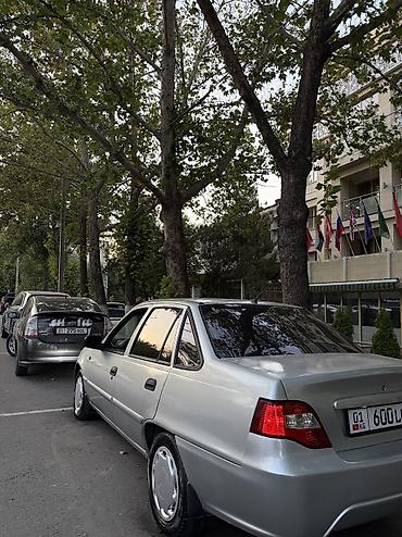 Унаа: Daewoo Nexia: 2009 г., 1.5 л, Кол менен иштөөчү, Бензин, Седан — 4