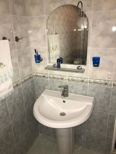 Günlük kirayə evlər: 200 kv. m, 5 otaqlı — 5