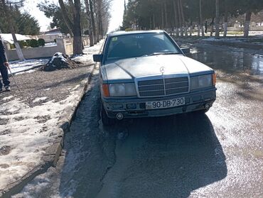elil arabasi: Mercedes-Benz 190: 2 l | 1992 il Sedan