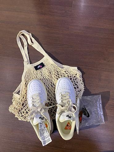 Кроссовки, 36.5, Nike, Новый, цвет - Бежевый, Самовывоз