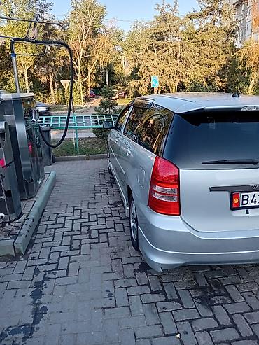 вентилятор на тойота виш: Toyota WISH: 2003 г., Автомат, Минивэн — 4