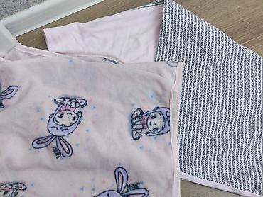 Koftalar, sviterlər: Her biri 4 azn — 23