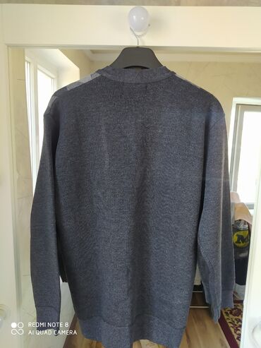 теплый свитер мужской: Новая теплая кофта на пуговицах
Размер М