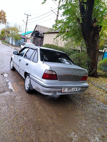 Daewoo: Daewoo Nexia: 2004 г., 1.5 л, Механика, Бензин, Седан