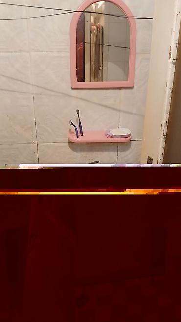 Аренда комнат: Metro elmlere yaxın bir otaglı heyet evi kirayə verilir obsi heyedir — 8