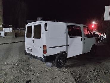 Легкий грузовой транспорт: Легкий грузовик, Ford — 6