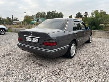 куплю машину недорого бу: Mercedes-Benz W124: 1993 г., 3.2 л, Автомат, Газ, Седан
