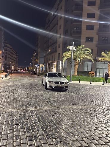 BMW: Böyük manitor Boyük gozik 4 knopkadan ibaratdi Head up (elektron — 1